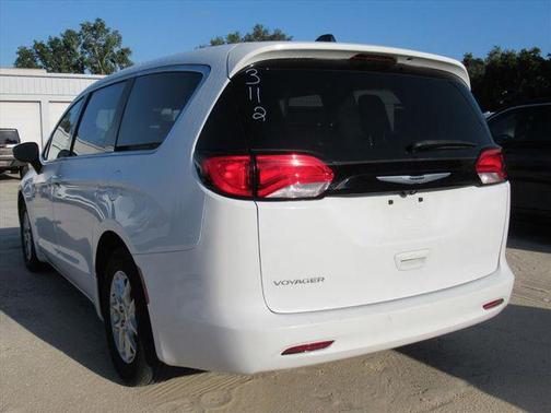 Bright White Clearcoat 2023 Chrysler Voyager LX