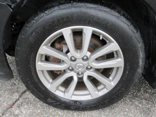 2015 Nissan Pathfinder SV