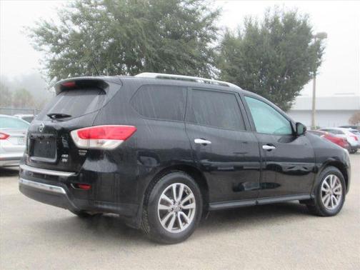 2015 Nissan Pathfinder SV
