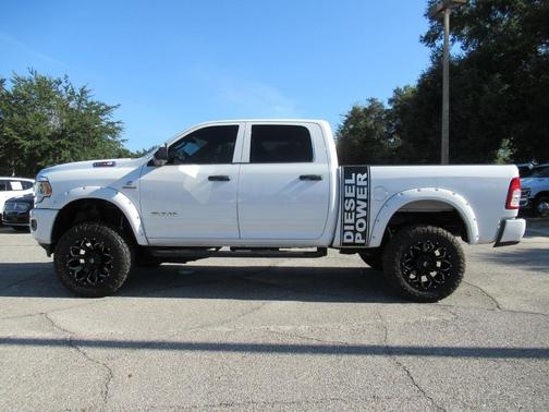 Bright White Clearcoat 2019 RAM 2500 Tradesman Crew Cab 4x4 6'4' Box