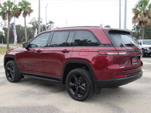 2023 Jeep Grand Cherokee Altitude