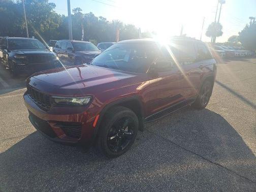 2023 Jeep Grand Cherokee Altitude