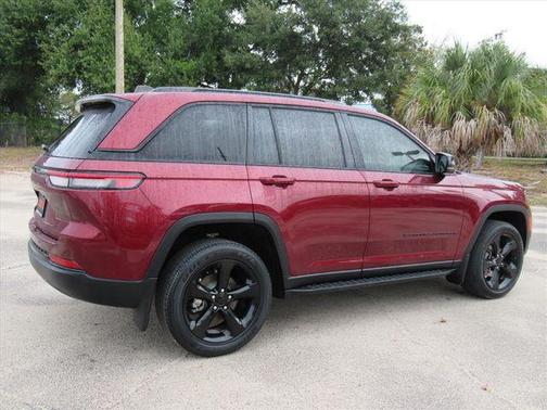 2023 Jeep Grand Cherokee Altitude