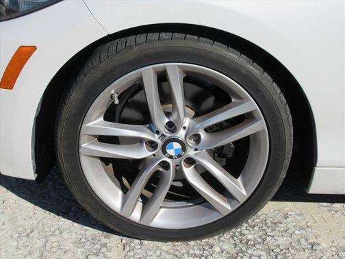 2016 BMW 228 228i