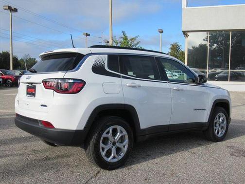 2026 Jeep Compass Latitude