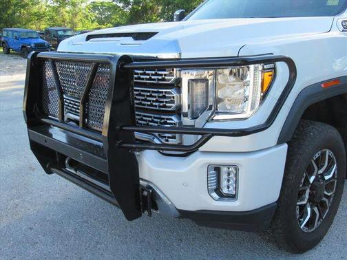 White Frost Tricoat 2023 GMC Sierra 2500 Denali