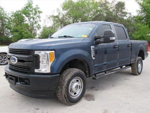 Blue Jeans Metallic 2017 Ford F-250 XL