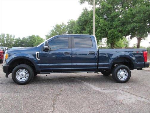 Blue Jeans Metallic 2017 Ford F-250 XL