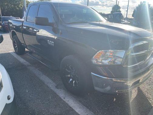 2017 RAM 1500 SLT