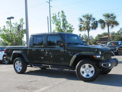 2022 Jeep Gladiator Sport S