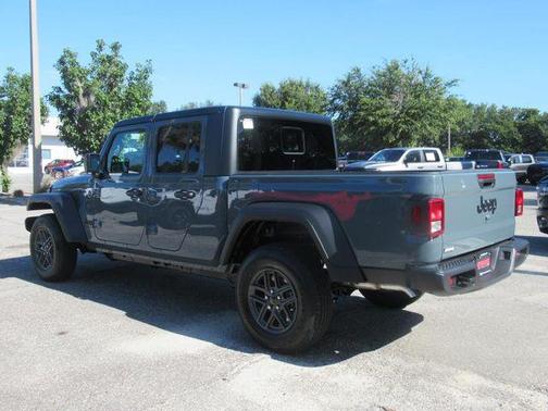 2025 Jeep Gladiator Sport S
