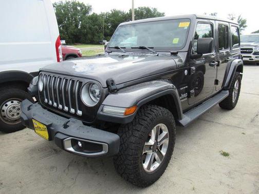 Granite Crystal Metallic Clearcoat 2018 Jeep Wrangler Unlimited Sahara