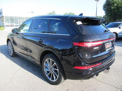 Infinite Black Metallic Clearcoat 2022 Lincoln Corsair Grand Touring