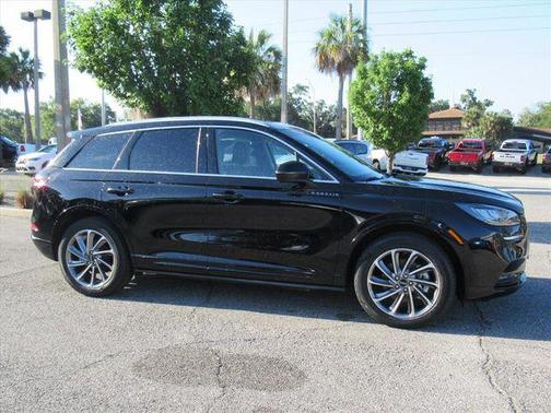 Infinite Black Metallic Clearcoat 2022 Lincoln Corsair Grand Touring