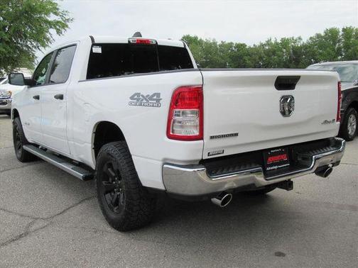 Bright White Clearcoat 2023 RAM 1500 Big Horn/Lone Star