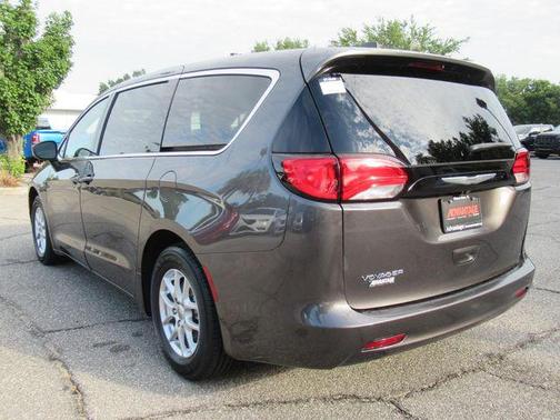Granite 2023 Chrysler Voyager LX