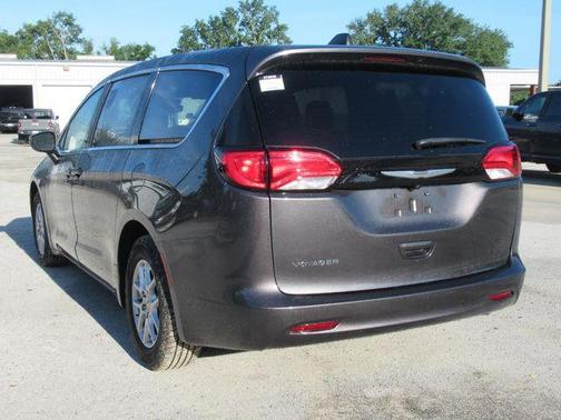 Granite 2023 Chrysler Voyager LX