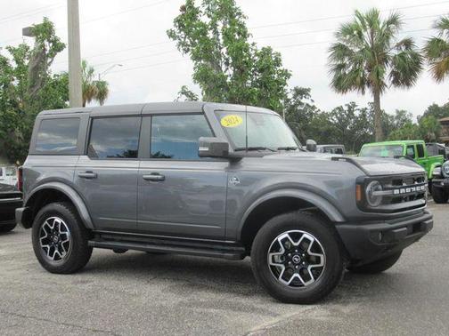 2024 Ford Bronco Outer Banks