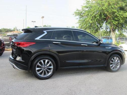 2021 INFINITI QX50 LUXE