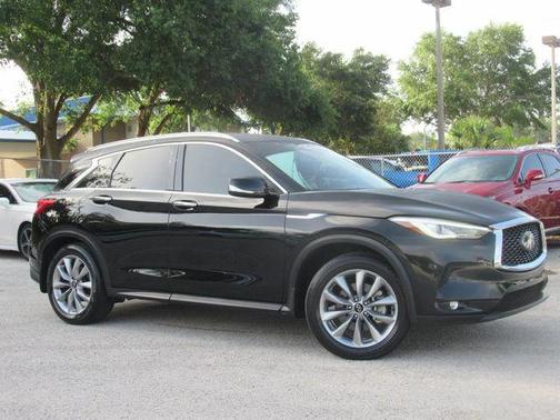 2021 INFINITI QX50 LUXE
