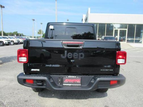 2025 Jeep Gladiator High Tide