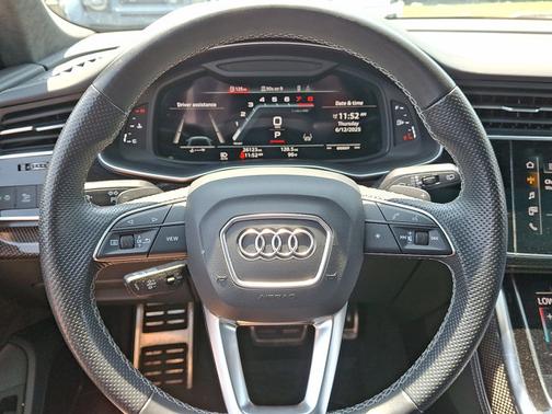 2022 Audi SQ8 Premium Plus