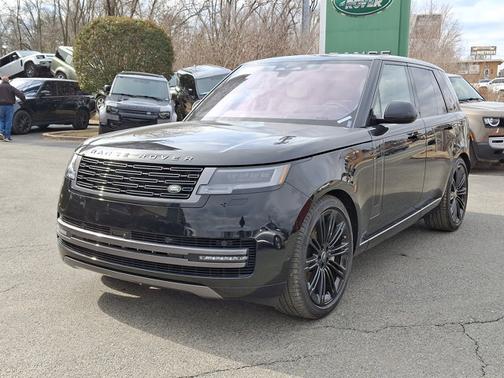 2023 Land Rover Range Rover SE