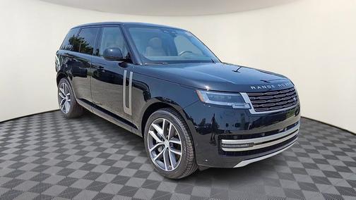 2025 Land Rover Range Rover SE