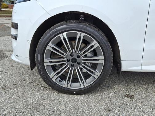 2026 Land Rover Range Rover Sport Dynamic SE