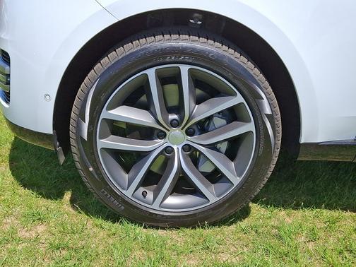 2025 Land Rover Range Rover SE