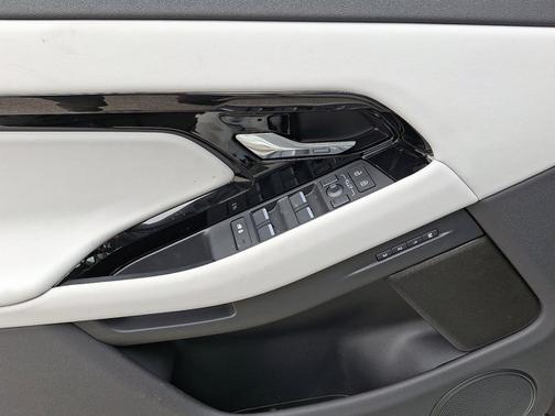 2026 Land Rover Range Rover Evoque Core S