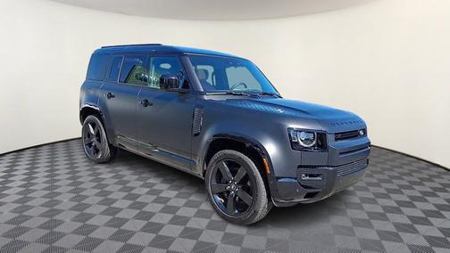 2025 Land Rover Defender X-Dynamic SE