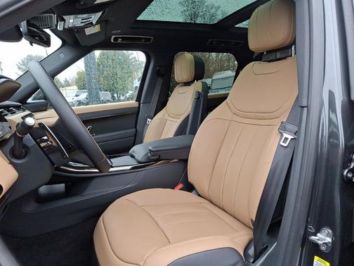 2026 Land Rover Range Rover Sport Dynamic SE