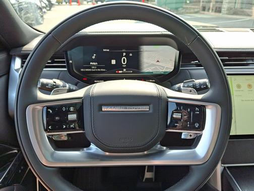 2025 Land Rover Range Rover SE