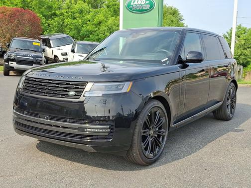 2025 Land Rover Range Rover SE