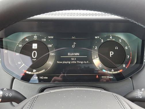 2025 Land Rover Range Rover SE