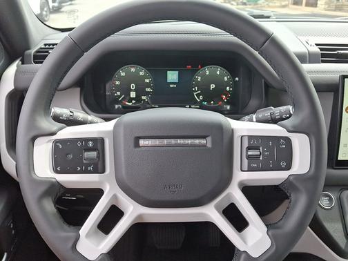 2025 Land Rover Defender S