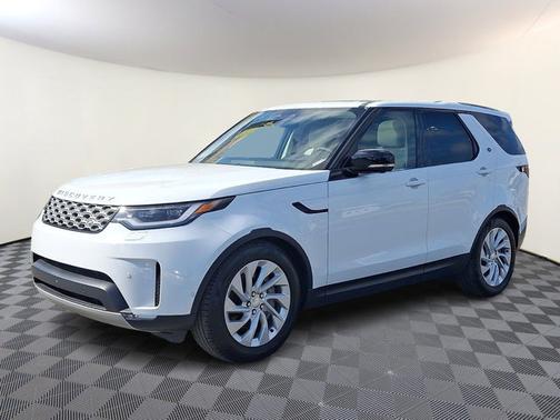 Fuji White - 1AA 2026 Land Rover Discovery S