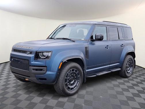 2026 Land Rover Defender OCTA