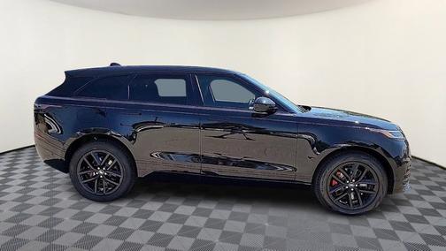2025 Land Rover Range Rover Velar Dynamic SE