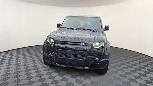 2024 Land Rover Defender V8