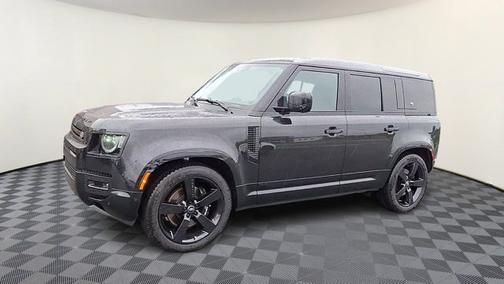 2024 Land Rover Defender V8