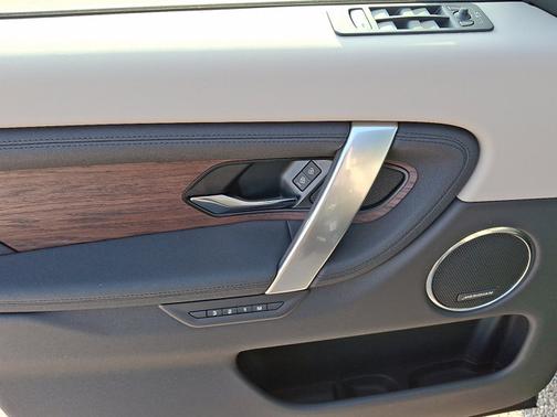 2025 Land Rover Discovery Sport S