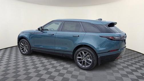 2026 Land Rover Range Rover Velar Dynamic SE