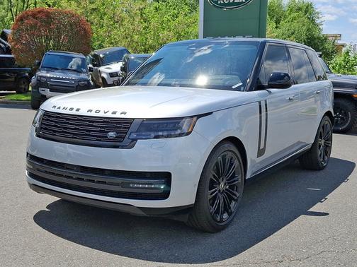 2025 Land Rover Range Rover SE