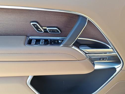 2026 Land Rover Range Rover SE