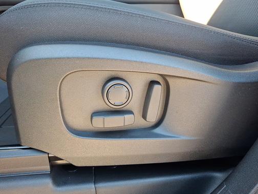 2026 Land Rover Defender S