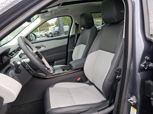 2025 Land Rover Range Rover Velar Dynamic SE