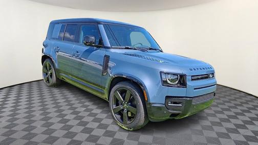 2025 Land Rover Defender X-Dynamic SE