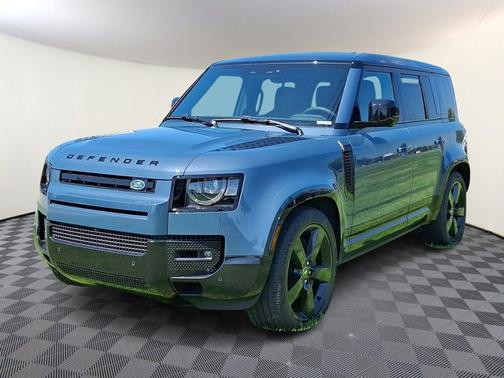 2025 Land Rover Defender X-Dynamic SE